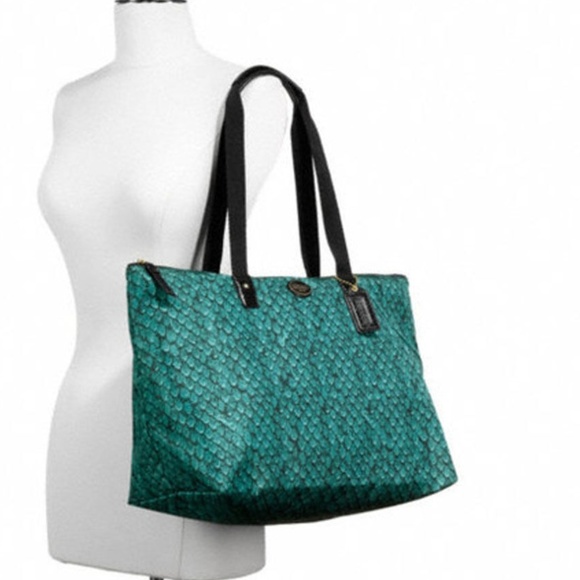 NWT Coach Weekender Green Snake Getaway Travel 2pc - Picture 2 of 4